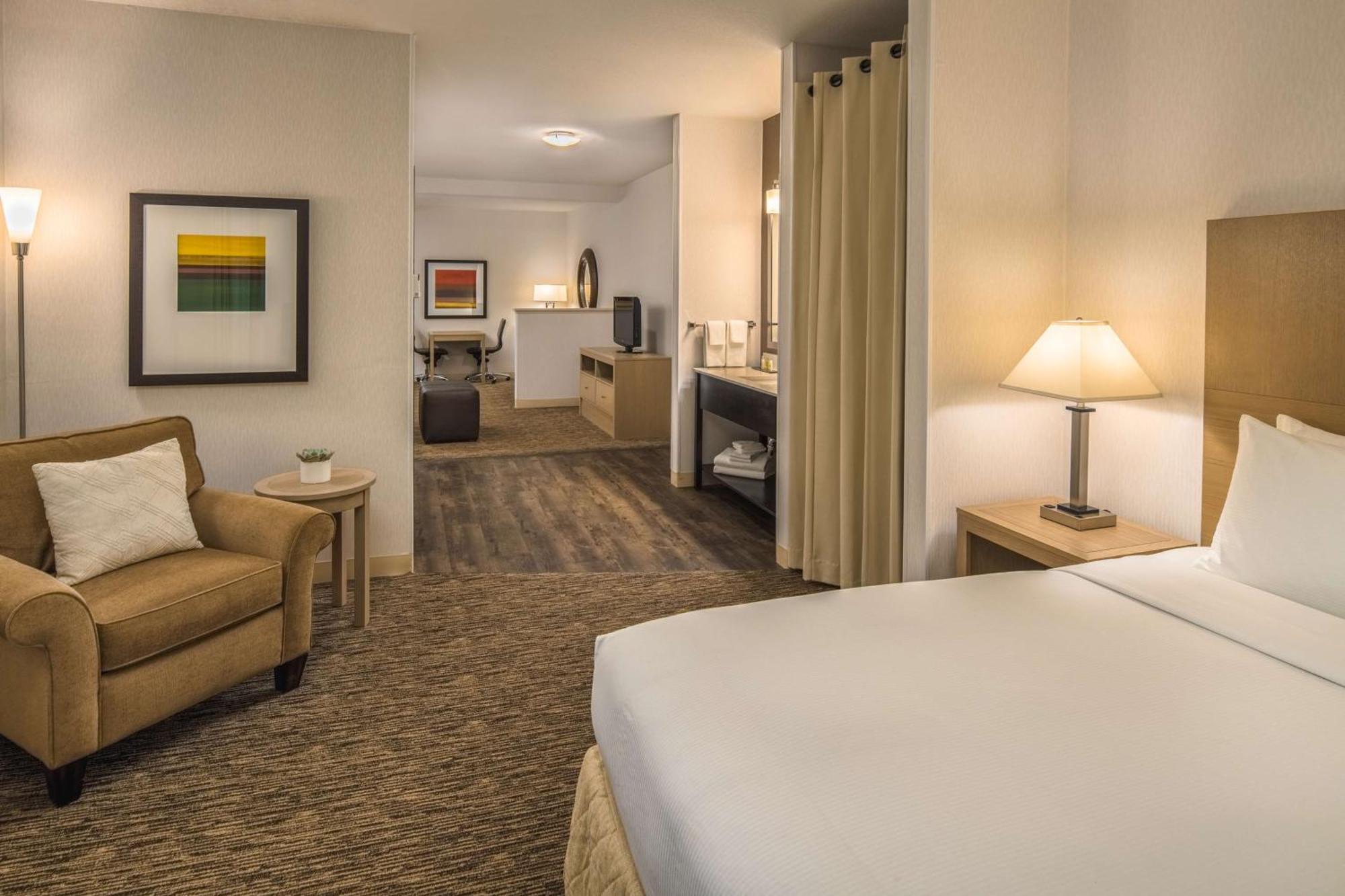 Doubletree By Hilton Ванкувер Экстерьер фото